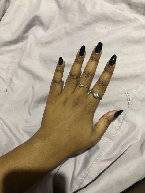 #nails #unhas #blacknails #black #almondnails Almond Black Nails, All Black Nails, Black Almond Nails, Black Nails, Almond Nails, Almond, Nails, Black