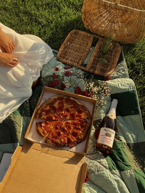 Cemetery Picnic, Pizza Picnic, Night Picnic, Cemetery, Pizza, Birthday, Pizzas