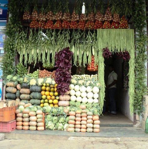 a "green grocer" in India--- Fruit And Veg Market, Farmers Market Booth, Beautiful Temple, Vegetable Stand, Vegetable Shop, Fruit Shop, Shop Fronts, Fruit And Veg, Pop Up Store