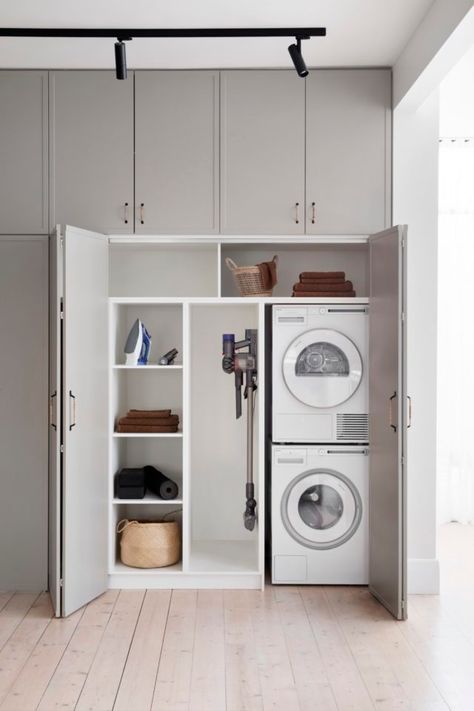 How to avoid making costly mistakes when you take on your own reno - The Interiors Addict Laundry Bathroom Combo, European Laundry, Laundry Cupboard, Laundry Nook, Hidden Laundry, Laundry Room Closet, Laundry Room Layouts, Laundry Room Renovation, Modern Laundry Rooms