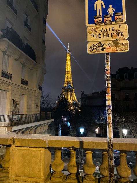 Happy In French, Paris Night Aesthetic, Lost Generation, London Baby, Paris Aesthetic, Dream Places, Paris At Night, Luxury Aesthetic, Oui Oui