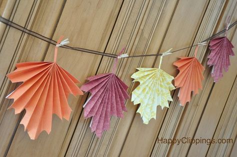 FoldedPaperFallLeavesAngle_thumb Fall Garland Diy, Turkey Wine, Thanksgiving Decorations Diy, Diy Thanksgiving, Fall Garland, Paper Leaves, Folded Paper, Fall Crafts Diy, Autumn Crafts