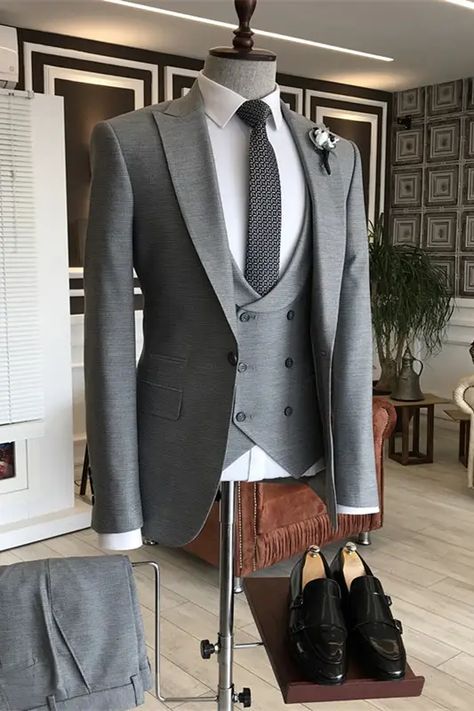 Chad Deep Gray Peaked Lapel Slim Fit Three Pieces Business Suits For Men Grey Suits For Men, Grey Suit For Men, Business Suits For Men, Formal Suits Men, Men Suits Wedding, Grey Suits, Grey Suit Men, Stylish Mens Suits, Suits Men Business