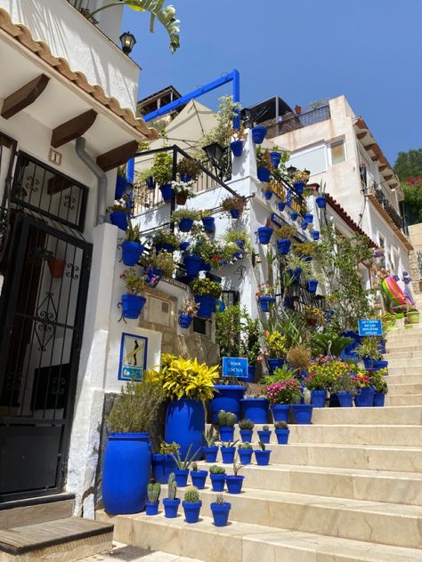 📍Alicante old town, Spain Alicante Old Town, Alicante Spain Photography, Alicante Spain Aesthetic, Alicante Aesthetic, Morning Manifestation, Spain Vibes, Villa Spain, Spain Alicante, Spain Aesthetics