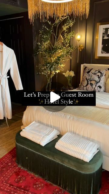 Annalora Vanderbeek on Instagram: "Prepping my Guestroom ✨Hotel Style✨ for my cousin and her husband who are visiting from London! I am so excited❤️✨

Comment “cozy” for the 🔗 to be sent to you!

Preparing for guests, guest room restock, Guest Room decor

#preparingforguests #guestroomideas #interiordesign #homedecor" Dream Guest Room, Interior Design Guest Bedroom, Guess Room Idea, Guest Room Must Haves, Guest Room Basket Ideas, Guest Room Luxury, Functional Guest Room, Room Restock, Preparing For Guests