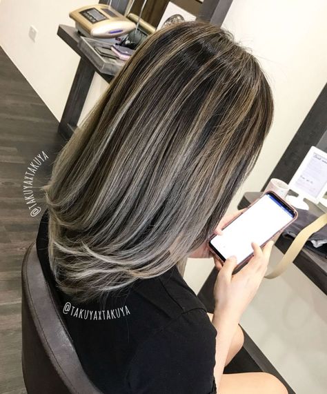 Silver Blonde Highlights For Dark Hair White And Blonde Hair, Blonde Highlights On Dark Hair Short, Ash Blonde Highlights On Dark Hair, Dark Ash Blonde Hair, Black Hair With Blonde Highlights, Gray Balayage, Blonde Highlights On Dark Hair, Ash Blonde Highlights, Black Hair With Highlights