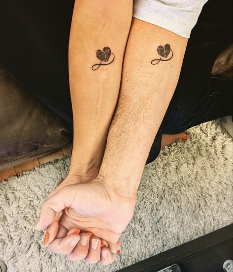 Thumbprint Tattoos Couples, Thumbprint Tattoo, Small Best Friend Tattoos, Fingerprint Tattoos, Couples Tattoo, Best Couple Tattoos, Minimalistic Tattoo, Couple Tattoos Unique, Taurus Tattoos