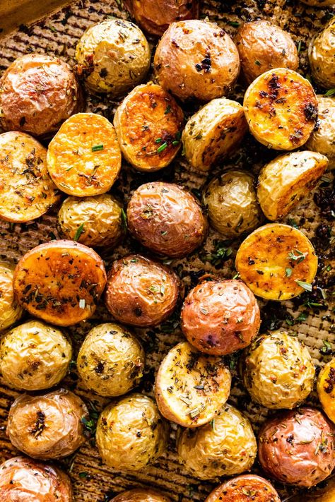 Crispy Oven Roasted Potatoes Recipe (Easy and Best!)- Wow! These oven-roasted potatoes are so simple and tasty- a staple in our home! They are easy to Crispy Roast Potatoes Recipes, Roast New Potatoes, Roasted New Potatoes Crispy, Roasted Half Potatoes In Oven, Oven New Potatoes, Seasoned Baked Potatoes In The Oven, Tri Colored Potatoes Recipes, Baked Little Potatoes In The Oven, Salted Baked Potatoes In The Oven