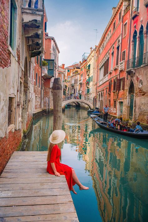 14 Secret (And Famous!) Instagrammable Places In Venice - Follow Me Away Saint Marco Venice, Venice Picture Ideas, Pictures In Italy, Venice Photo Ideas, Venice Pictures, Venice Itinerary, Pictures Of Venice, 10 Days In Italy, Venice Italy Photography