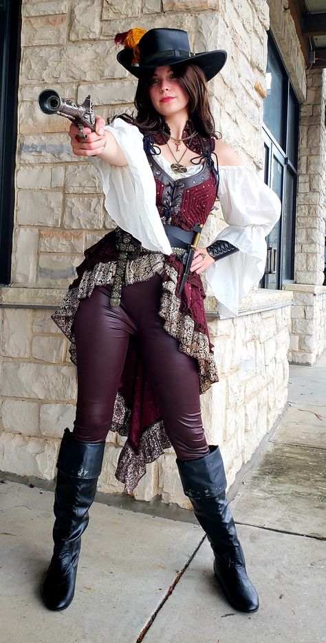 Pirate Costume Ideas Pirate Dress Female, Female Pirate Cosplay, Pirate Outfit Women, Captain Syrup, Pirate Costume Kids, Pirate Costume Diy, Ren Faire Ideas, Female Pirate Costume, Female Pirate