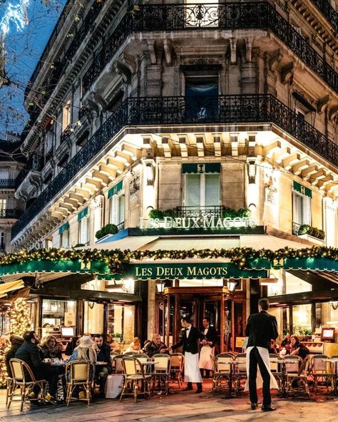 Deux Magots Paris, Les Deux Magots, St Germain Paris, Silhouette People, Paris Cafe, St Germain, Paris Photo, Famous Photographers, Air France