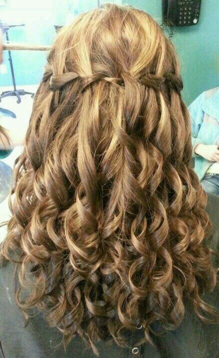 Beautiful watrrfall with curls Pageant Hair For Teens, Beauty Pageant Hairstyles, Pageant Hair Updo, Pageant Hair And Makeup, Junior Bridesmaid Hair, Pagent Dresses, Mitzvah Dresses, Pageant Hair, Fancy Hairstyles