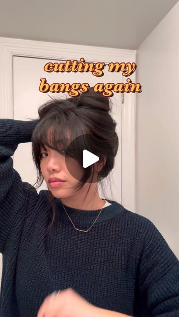 Short Bangs Oval Face, Curtain Bangs Too Short, Bangs With Clips Hairstyle, Curtain Bangs Parted On The Side, Women's Haircuts With Bangs, Large Forehead Bangs, Wolfcut On Oval Face, Hairstyles With Long Hair And Bangs, Eggdressesup Bangs