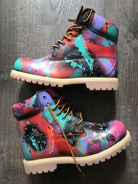 Hand Painted Boots, Custom Timberland Boots, Jaden Smith Fashion, Painted Boots, Timberland Boots Outfit Mens, Boots Leopard, Mode Swag, Timberland Boots Outfit, Timberland Boots Women