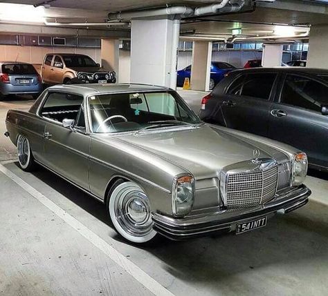 Mercedes W114, Mercedes Auto, Mercedes 280, Old Mercedes, مرسيدس بنز, Classic Mercedes, Mercedes Benz Classic, Mercedes Car, Mercedes Benz Cars