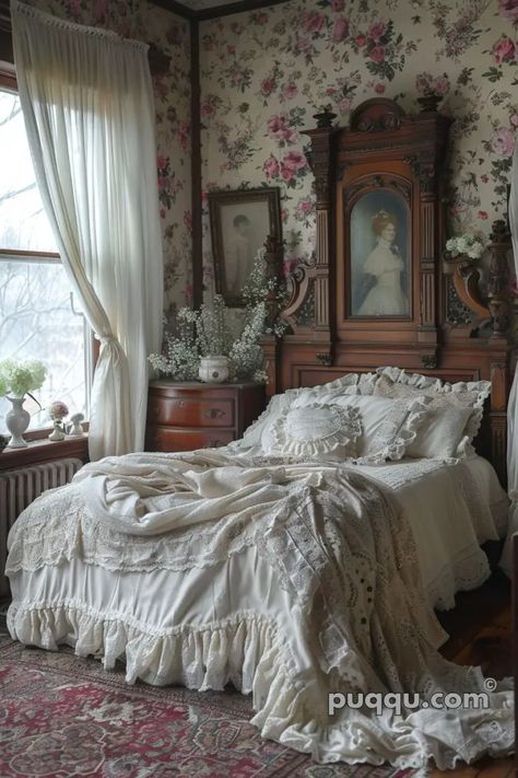 Shabby Chic Bedroom: Embracing Vintage Elegance - Puqqu Shabby Chic Decor Bedroom, Chic Bedroom Decor, Bedroom Wall Designs, Shabby Chic Bedroom, Shabby Chic Bedrooms, Dream House Rooms, Dreamy Bedrooms, Dreamy Room, Bedroom Vintage