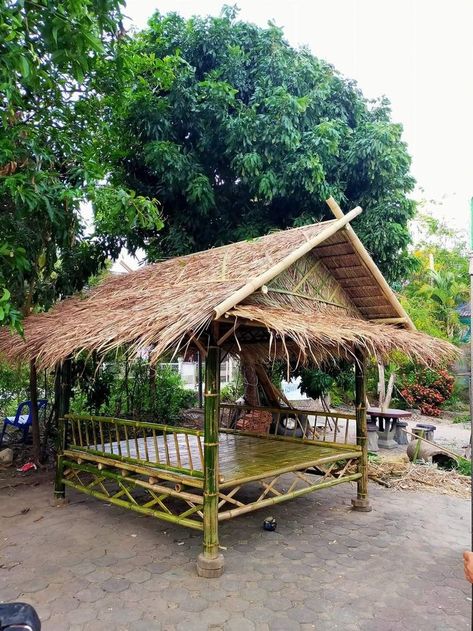 Bamboo Hut House, Garden Cafe Design, Coffee Shop Layout, Bamboo Cottage, Cottage House Design, Outdoor Coffee Shop, Bamboo Hut, Bamboo Furniture Design, Garden Huts