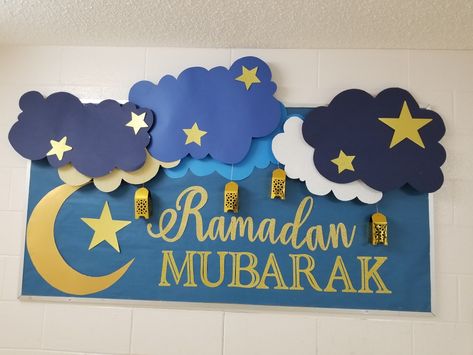 Decoraciones Ramadan, School Board Decoration, Islamic Kids Activities, Ramadan Kids, Ramadan Kareem Decoration, Eid Crafts, Anniversaire Diy, Ramadan Activities, Ramadan Lantern