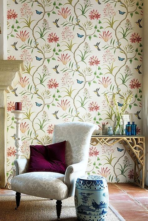 15 Gorgeous (but Subtle) Wallpaper Prints That Won’t Make You Dizzy Just Looking at Them Subtle Wallpaper, Novelty Wallpaper, Wallpaper Prints, Peony Wallpaper, Vintage Flowers Wallpaper, Bleu Pastel, Wallpaper Trends, Wallpaper Bedroom, Print Wallpaper