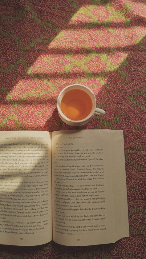 Chai Aesthetic Photography, Catalina Aesthetic, Chai Aesthetic, Tea Photo, Nature Photography Quotes, Tea Photography, Converse Aesthetic, Indian Videos, Desi Aesthetics