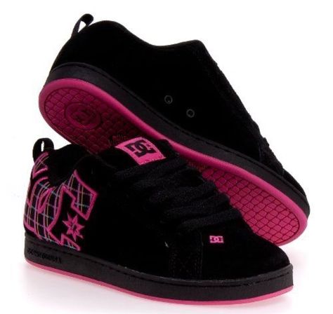 Mcbling Outfits, Dc Shoes Women, Skater Fits, Y2k Outfits Aesthetic, Mcbling Fashion, Creative Room, Dr Closet, Pretty Shoes Sneakers, Shoes Outfit Fashion