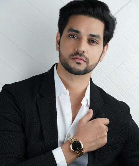 Shakti Arora, Best Couple Pictures, Best Couple Pics For Dp, Beautiful Eyes Images, Beauty Hacks Lips, Stylish Pic, Girly Dp, Indian Wedding Couple Photography, Cute Short Dresses