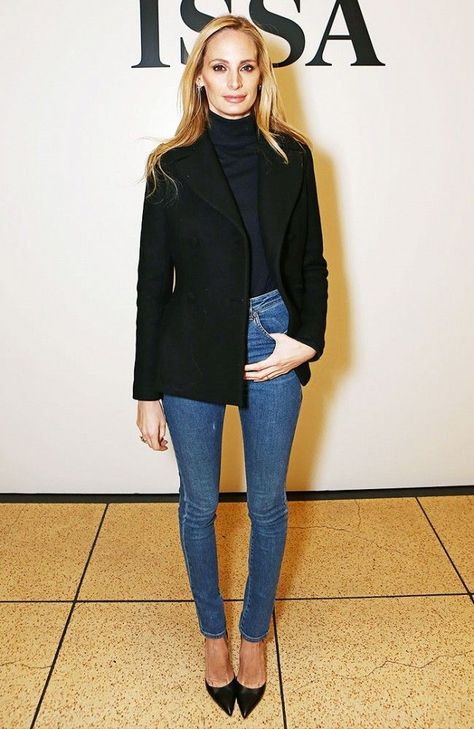 Lauren Santo Domingo in a black top, skinny jeans and pointed-toe heels. Lauren Santo Domingo Style, How To Look Expensive, Looks Street Style, Successful Women, Business Outfit, Classic Outfits, Fashion Mode, Black Blazer, Work Fashion