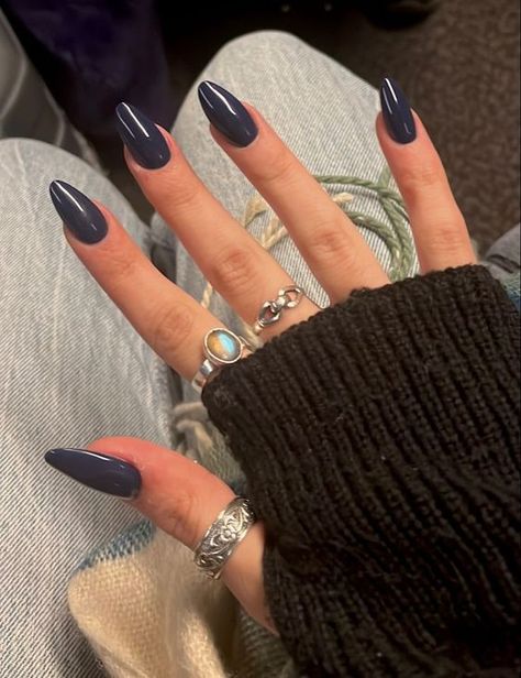 Fall Blue Nail Colors, Cute Dark Nails, College Nails Ideas, Future Nails, Dark Blue Nails, Milky Nails, Smink Inspiration, Makijaż Smokey Eye, Dark Nails