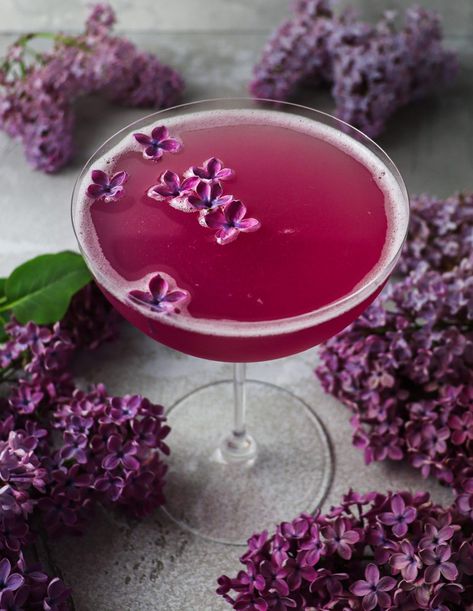 7 Floral Cocktails to Make Every Day Feel Like Spring ~ Rhubarb & Lavender Fruity Summer Cocktails, Lavender Drink, Rhubarb Syrup, Frozen Rose, Infused Gin, Gin Sour, Rose Cocktail, Home Cocktail Bar, Floral Cocktails