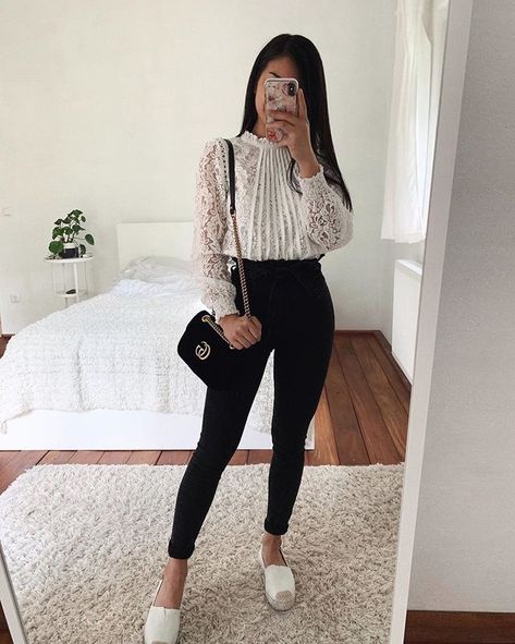 Spring Outfit Women, Teenage Clothing, Relaxed Outfit, Stil Inspiration, Ținută Casual, Modieuze Outfits, Elegantes Outfit, Casual Work Outfits, Work Outfits Women