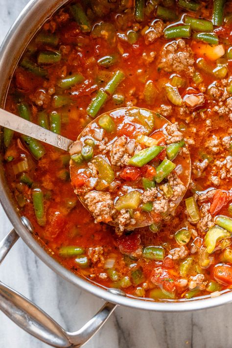 Hamburger Soup - #soup #recipe #eatwell101 - Simmered to perfection and designed to satisfy, this hearty beef soup is loaded with good-for-you ingredients! - #recipe by #eatwell101 Soup Low Carb, Beef Soup Recipes, Hamburger Soup, Keto Soup, Low Carb Soup, Beef Soup, Diet Keto, Low Carb Keto Recipes, Wooden Spoon