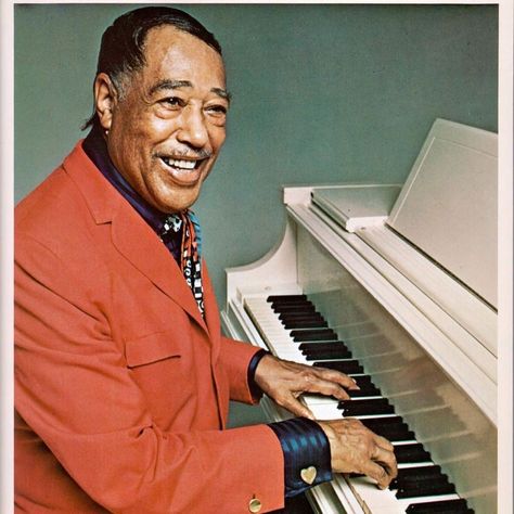 538 Likes, 6 Comments - BlackFactsOnline (@blackfactsonline) on Instagram: “Duke Ellington was an eminent twentieth century African American composer and pianist. He was also…” Tempo Music, Jazz And Blues, Tony Bennett, Jazz Artists, Cool Jazz, Duke Ellington, Louis Armstrong, Boogie Woogie, Capitol Records