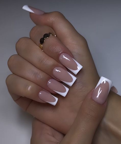 Nail Ideas Classy, White Nails French Tip, White Nails French, Classy Nail Ideas, Medium Acrylic Nails, Acrylic Nails White, Classy Nail, White Acrylic Nails, Girly Acrylic Nails