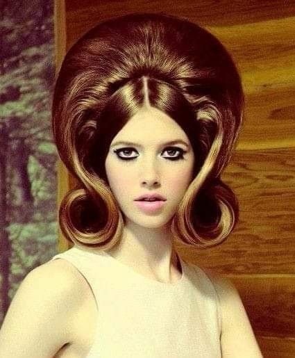 Bombshell Hairstyle, 60s Bombshell, 1960 Hairstyles, 1970s Hairstyles, 1960s Hair, 60s Hair, Bouffant Hair, Teased Hair, Hair Flip