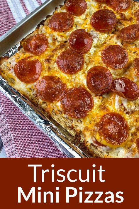 Air fryer tray of Triscuit mini pizzas Taco Stromboli, Triscuit Pizza, Quick Easy Family Meals, Fun Party Food, Food To Share, Pepperoni Pizza Bites, Potluck Food, Scratch Cooking, Pizza Appetizers