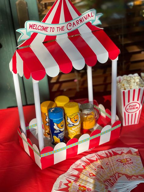 Carnival Birthday Party Theme Food, Carnival Birthday Party Foods, Carnival Party Snacks, Classy Carnival Theme Party, Carnival Snack Ideas, Carnival Theme Centerpieces Diy, Carnival Birthday Centerpieces, Carnival Event Decor, Circus Themed Party Food