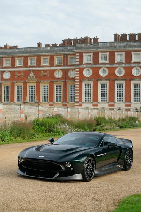 Aston Martin Victor, Aston Martin Wallpaper, Top 10 Luxury Cars, Aston Martin Vulcan, New Aston Martin, Aston Martin Cars, Aston Martin Vanquish, Top Luxury Cars, Aesthetic Car