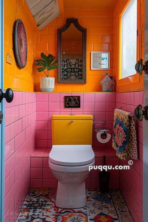 Colorful Powder Room, Mirrored Tile, Creative Tile, Deco Studio, Flat Interior, Small Bathroom Ideas, Pink Bathroom, Built In Cabinets, Bathroom Colors