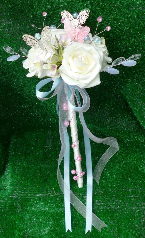 flower girl ideas and inspiration #flowergirl #wedding Flower Girl Wand, Wedding Wands, Flower Girl Bouquet, Blue Wedding Bouquet, Butterfly Wedding, Pink Bridesmaid Dresses, Trendy Flowers, Flower Girl Basket, Wedding Flower Girl