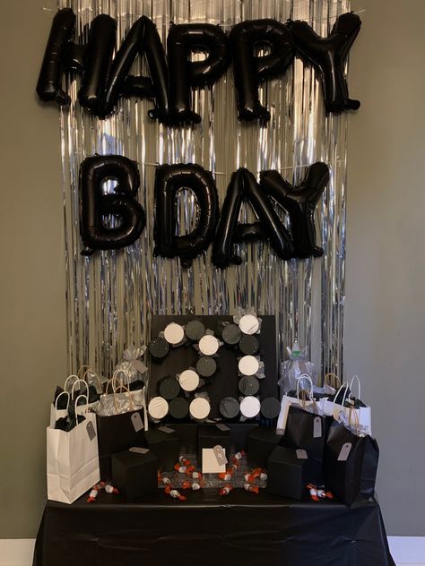 21st Bday Gift For Boyfriend, 18th Birthday Advent Calendar, 21st Boyfriend Birthday Ideas, 22nd Birthday Ideas For Guys, Birthday Advent Calendar Ideas, Advent Calendar Birthday, Birthday Black And Silver, Birthday Advent Calendar, Birthday For Boyfriend