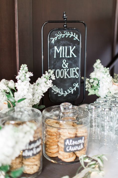 milk and cookies sign almond crunch cookies in glass jar Cookie Bar Wedding, Wedding Food Bars, Dessert Bar Wedding, Reception Food, Cookie Bar, Wedding Reception Food, Milk And Cookies, Food Stations, Bridal Shower Food