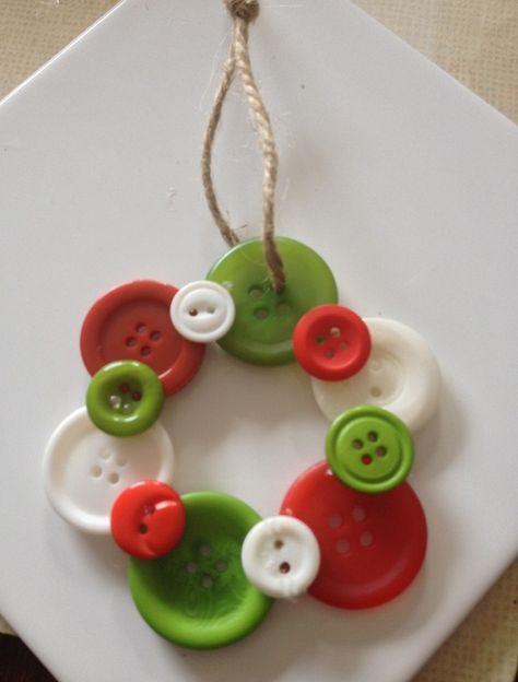 21 Creative Christmas Craft Ideas for The Family - 365greetings.com Christmas Button Crafts, Buttons Art, Creative Christmas Crafts, Button Ornaments, Christmas Buttons, Christmas Ornaments Homemade, Christmas Ornament Crafts, Christmas Ornaments To Make, Button Crafts