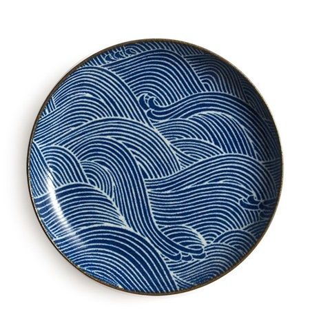 Blue Aranami Wave Dish Collection | Japanese Ceramics | Miya Scrafitto Ceramics Plates, Scrafito Ceramics Plate, Scraffito Designs Simple Plate, Ceramics Carving, Sgraffito Bowl, Ceramic Plates Designs, Wave Japanese, Pattern Pottery, Ceramic Cafe