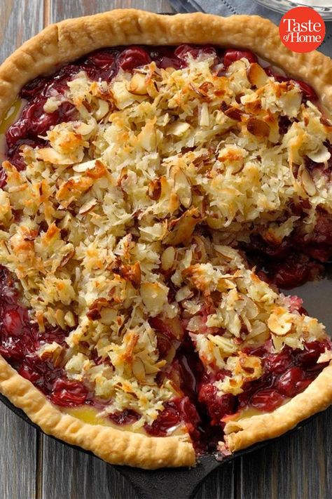 Macaroon Cherry Pie, Creamy Pies Recipes, Popular Pie Recipes, 5 Star Pie Recipes, One Crust Pies Recipes, Different Pies To Make, 1 Crust Pie Recipes, Famous Pie Recipes, 12 Tomatoes Crinkle Cake