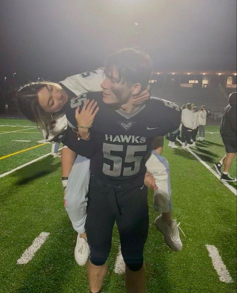 Rugby Boyfriend Aesthetic, Football Boyfriend Aesthetic, Rugby Boyfriend, American Football Couple, Bad Ash, Cute Couples Football, Why Women Cheat, The Cheat Sheet, American Boyfriend