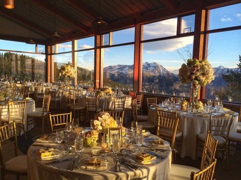 Aspen Colorado Wedding, Colorado Wedding Reception, Simple Wedding Flowers, Aspen Wedding, Wedding Colorado, Colorado Wedding Venues, Wedding Reception Locations, Ceremony Seating, Inexpensive Wedding