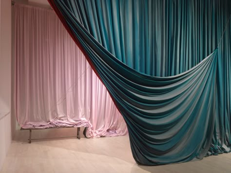 Eight Women Visual Artists Use Duchamp's Provocation as a Springboard Hoxton Hotel, Art Curtains, Theatre Curtains, Painted Curtains, Fabric Installation, Curtain Installation, Carved Wood Sculpture, Fabric Photography, Velvet Curtains