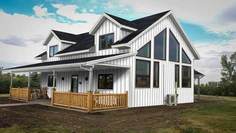 9 White Metal Siding Ideas - Tru Log Siding White Steel Siding Exterior House, White Metal Siding, Classic Farmhouse Exterior, Metal Siding House, Siding Choices, Siding Styles, Siding Ideas, White Siding, Steel Siding