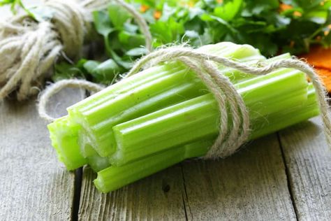 Can rabbits eat celery? Short answer yes! It is a part of a healthy diet for them, but safety first. Read more here... Top Alkaline Foods, Negative Calorie Foods, Rabbit Eating, Detox Soup, Fat Burning Smoothies, Alkaline Foods, Think Food, 100 Calories, Pizza Hut