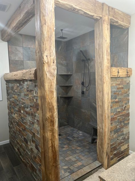 Hunting Lodge Bathroom Ideas, Small Cabin Bathroom Ideas Rustic, Shower Remodel Rustic, Rustic Stand Up Shower Ideas, Western Shower Ideas Bathroom, Walk In Shower No Door Rustic, Western Shower Ideas, Walk In Shower Rustic, Rustic Walk In Shower Ideas Tile